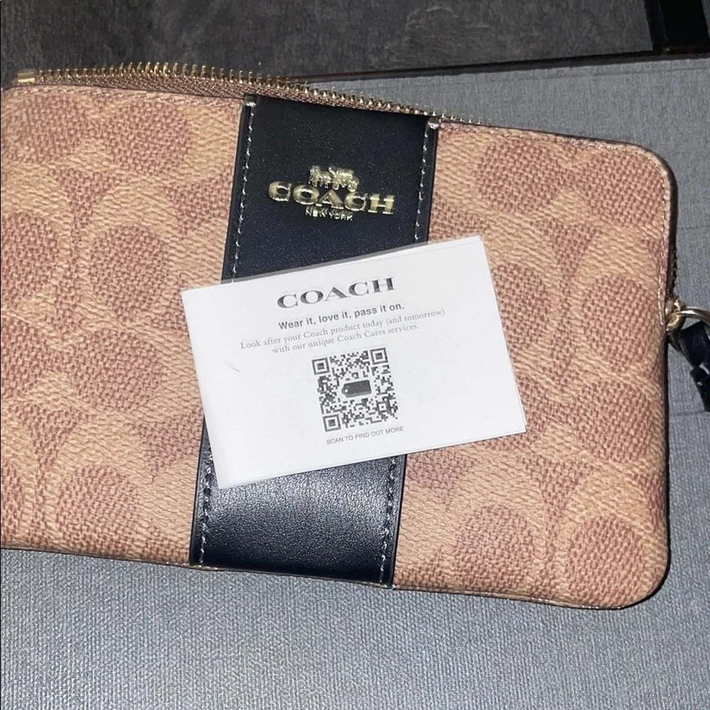 Coach Signature Wristlet in Tan and Black NWOT